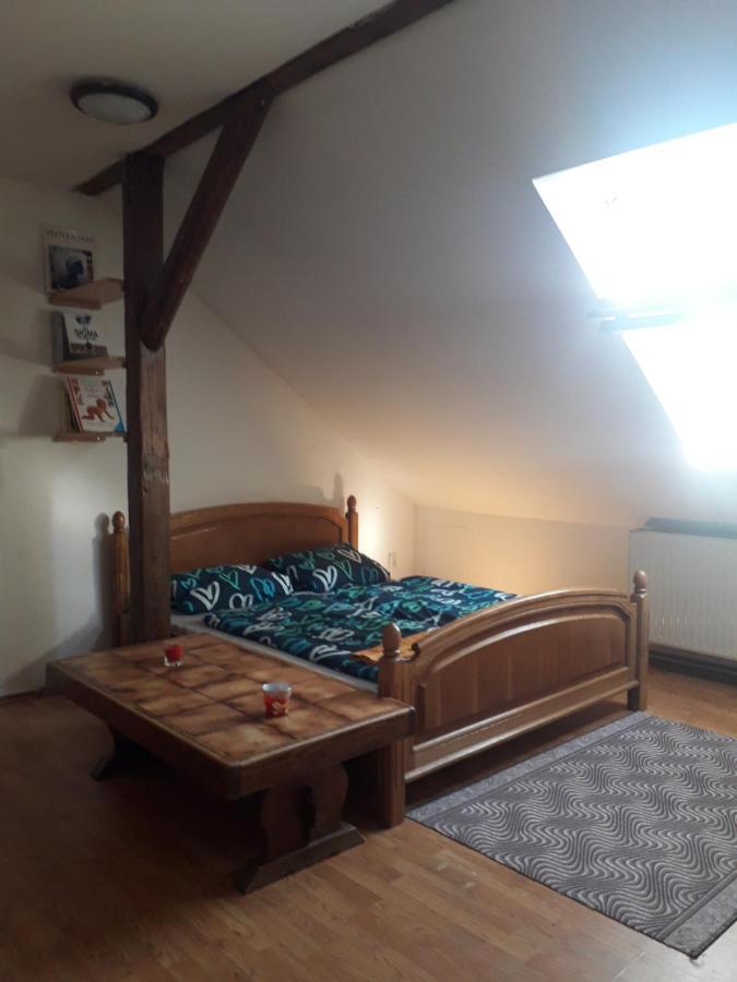 Podkrovni Apartman Olomouc Exteriör bild